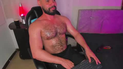 luke diaz7 online show from July 28, 11:17 am