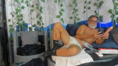 Luke Crews online show from February 8, 10:19 pm