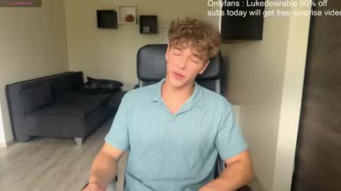 Snapshot of lukedesirable chatting on July 23, 2:04 pm lukedesirable online show from July 23, 2:04 pm