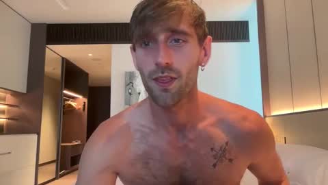 MR. Luke Gunn online show from October 10, 9:52 am