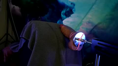 Snapshot of lukewildone chatting on October 27, 10:19 am lukewildone online show from October 27, 10:19 am