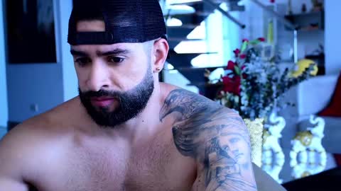 Lukhas f4f online show from February 7, 4:56 pm