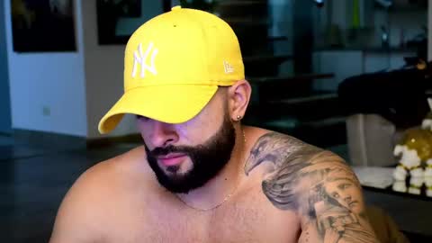 Lukhas f4f online show from February 11, 2:14 am