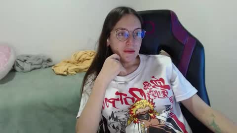 Vicky online show from December 9, 5:07 am