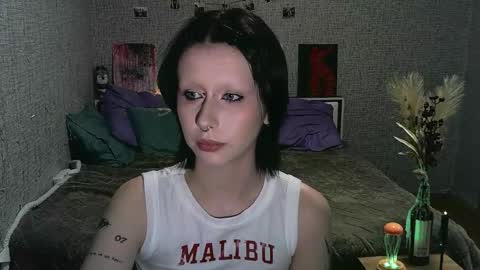 Snapshot of lullypopa chatting on October 22, 1:44 pm lullypopa online show from October 22, 1:44 pm