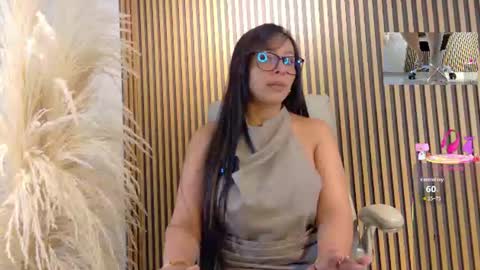 Snapshot of lulu_072 chatting on June 19, 12:48 am lulu online show from June 19, 12:48 am