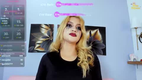 Snapshot of lulu__cute chatting on October 31, 11:06 pm LuLu online show from October 31, 11:06 pm