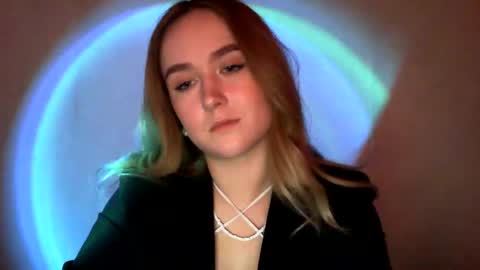 Lulu Baby18 online show from February 5, 7:31 pm