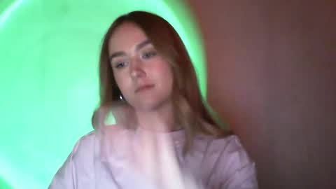 Lulu Baby18 online show from February 11, 6:55 pm