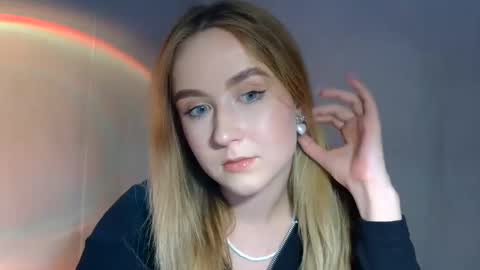 Lulu Baby18 online show from March 6, 7:54 pm