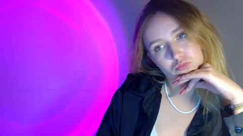 Lulu Baby18 online show from October 2, 7:54 pm