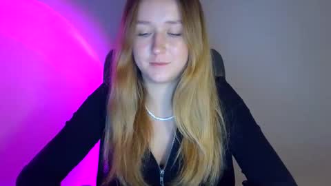 Lulu Baby18 online show from November 12, 6:52 pm