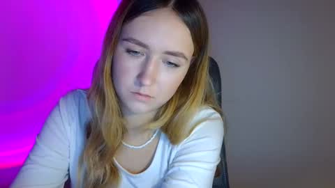 Lulu Baby18 online show from November 21, 8:40 pm