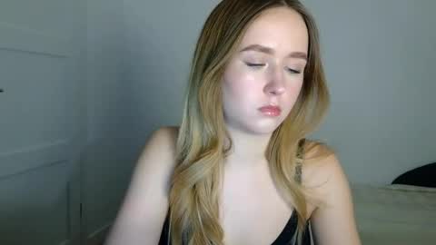 Lulu Baby18 online show from February 8, 6:22 pm