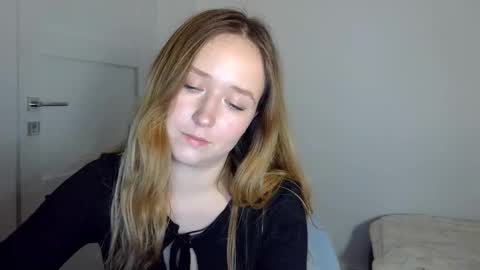 Lulu Baby18 online show from February 14, 8:49 pm