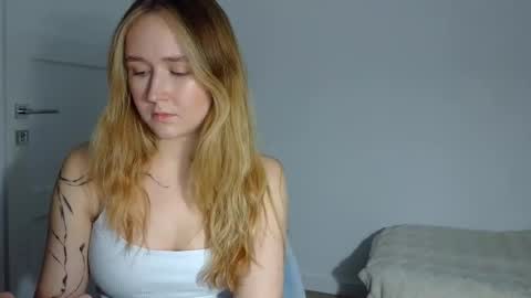 Lulu Baby18 online show from March 6, 8:38 pm