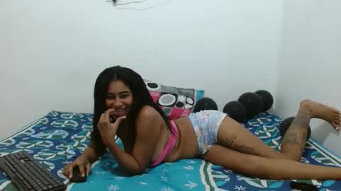 Snapshot of lulu_liz chatting on May 14, 2:46 pm LULU LIZ online show from May 14, 2:46 pm