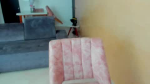 Snapshot of lulu_lopez chatting on September 14, 5:23 pm Lau  online show from September 14, 5:23 pm