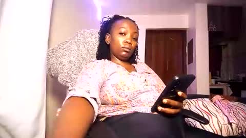 Snapshot of lulu_sparks1 chatting on June 8, 5:19 am lulu_sparks1 online show from June 8, 5:19 am