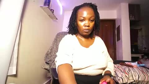 lulu_sparks1 online show from July 6, 2:41 am
