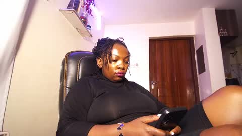 lulu_sparks1 online show from July 22, 6:16 am