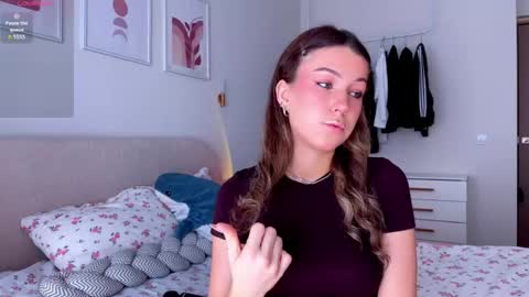 lulu berry online show from June 9, 2:23 am