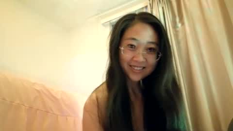 lulu laura online show from August 10, 1:42 am