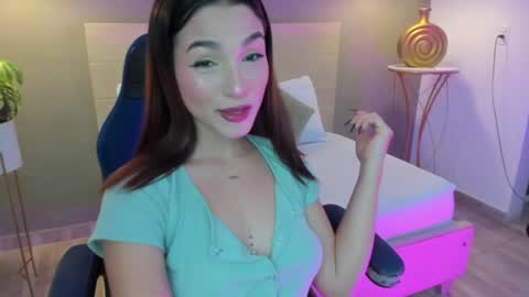 Snapshot of luma_sky chatting on September 17, 3:08 am L U M A online show from September 17, 3:08 am