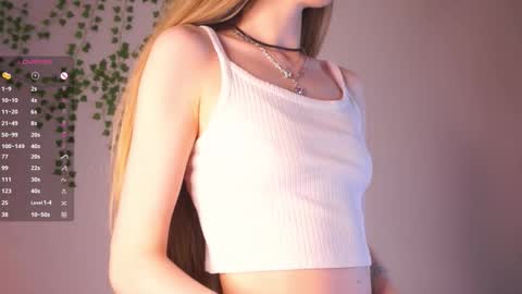 Snapshot of lumapop chatting on November 23, 8:14 am Kate online show from November 23, 8:14 am