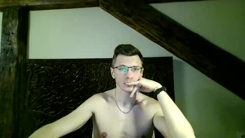 Andrew independent model 2000-0000 CET daily online show from March 20, 11:09 pm