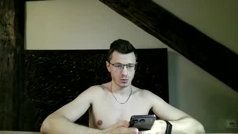 Andrew independent model 2000-0000 CET daily online show from March 29, 6:19 pm
