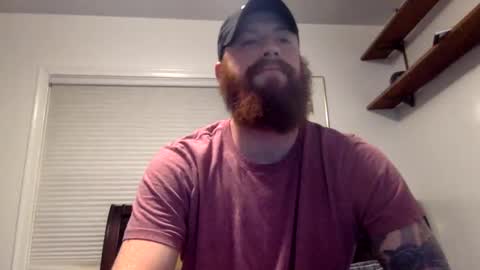 Snapshot of lumberjackk4u chatting on December 31, 8:04 am lumberjackk4u online show from December 31, 8:04 am