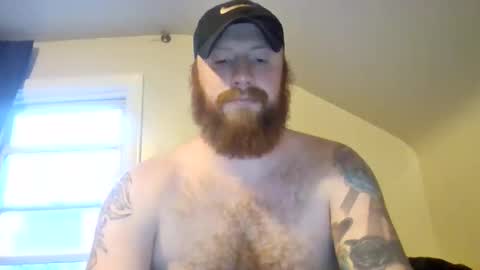 Snapshot of lumberjackk4u chatting on April 17, 11:52 pm lumberjackk4u online show from April 17, 11:52 pm