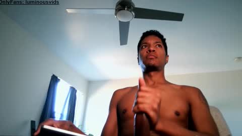 luminous online show from November 23, 7:02 pm