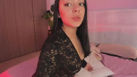 Snapshot of lummii_ chatting on May 27, 2:41 am lummii_ online show from May 27, 2:41 am