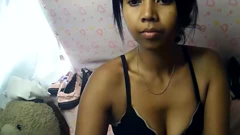 Snapshot of luna019 chatting on November 27, 6:37 am Luna online show from November 27, 6:37 am