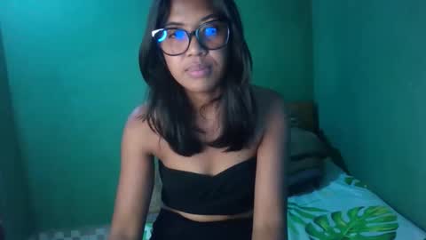 luna8184 online show from March 8, 2:10 pm