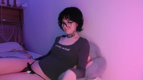 Snapshot of luna__allure chatting on August 7, 11:29 pm Luna online show from August 7, 11:29 pm