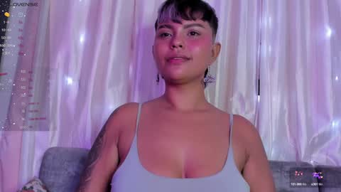 Snapshot of luna__cute chatting on January 27, 4:30 am Luna online show from January 27, 4:30 am