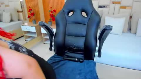 Snapshot of luna__vegga chatting on July 31, 5:23 pm Luna online show from July 31, 5:23 pm
