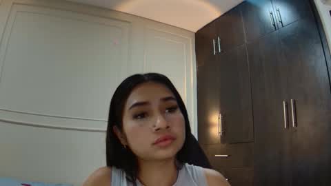 luna and banji online show from February 3, 6:40 am