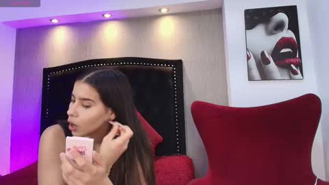 Luna And Titan  online show from December 19, 1:07 pm