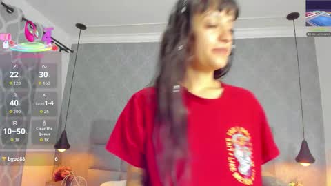 Snapshot of luna_bella3 chatting on December 2, 11:04 am Luna online show from December 2, 11:04 am