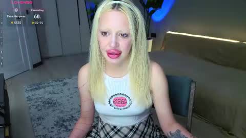 luna_beverly online show from June 20, 9:06 pm