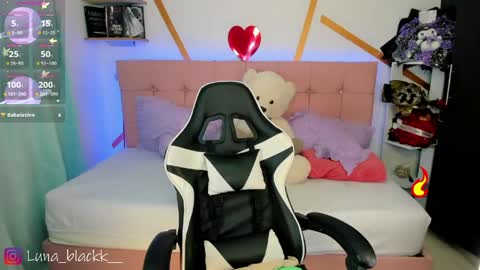 Snapshot of luna_blackk_ chatting on June 9, 9:15 pm Luna online show from June 9, 9:15 pm