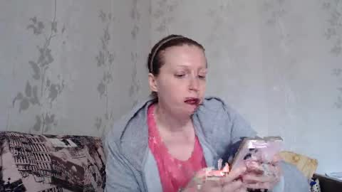 Snapshot of luna_bliiss chatting on June 1, 10:50 am Eva online show from June 1, 10:50 am