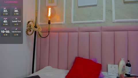          online show from February 6, 1:03 pm