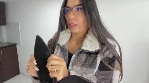 Snapshot of luna_dumont chatting on May 9, 11:04 am luna online show from May 9, 11:04 am