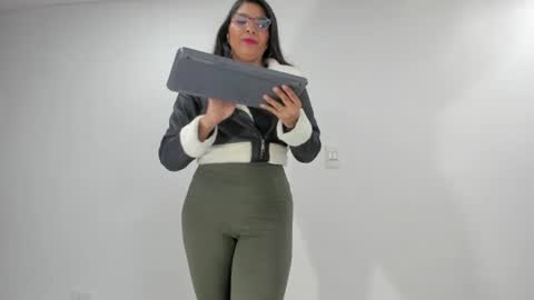 Snapshot of luna_dumont chatting on June 13, 11:08 am luna online show from June 13, 11:08 am