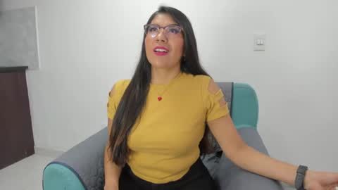 Snapshot of luna_dumont chatting on July 4, 11:05 am luna online show from July 4, 11:05 am